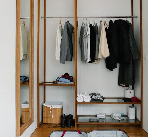 How to Store Seasonal Clothes Efficiently for Easy Access and Longevity