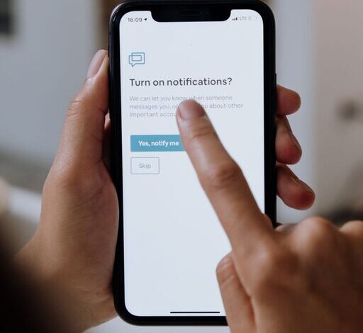 Tips for Setting Boundaries with Notifications to Boost Focus